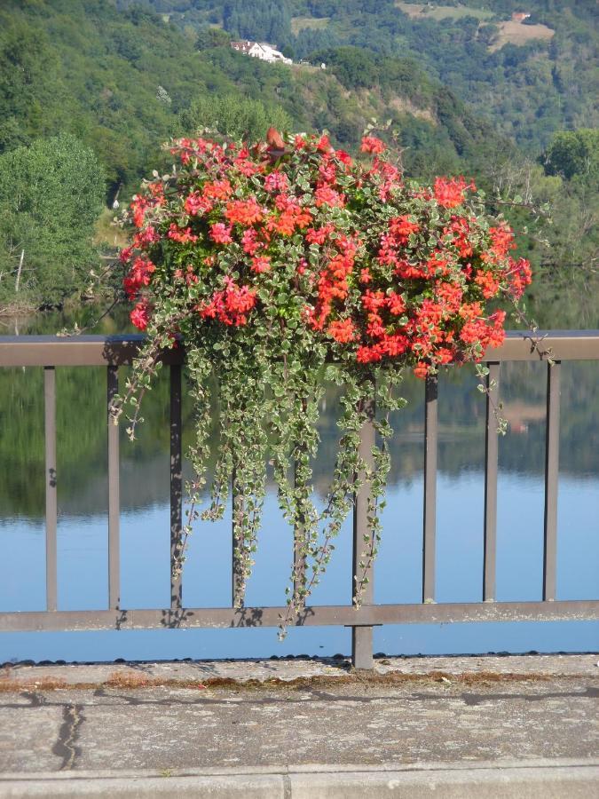 Gasthof Le Pont De Livinhac Decazeville