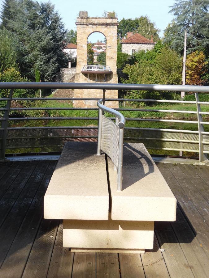 Le Pont De Livinhac Gasthof *